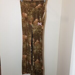 Faded Rose Camo Leggings Stretch Flared Size Medium Retro Comfy Outdoors NWT